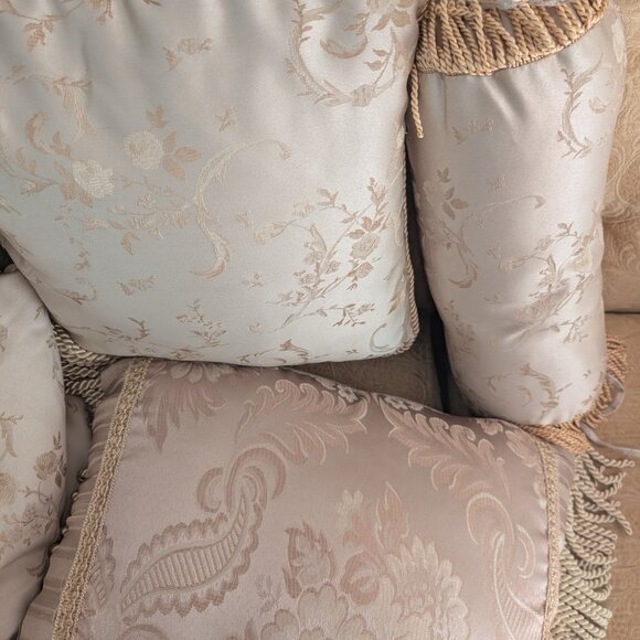 Bedroom Comforter Set with Accent Pillows - Picture 3 of 3